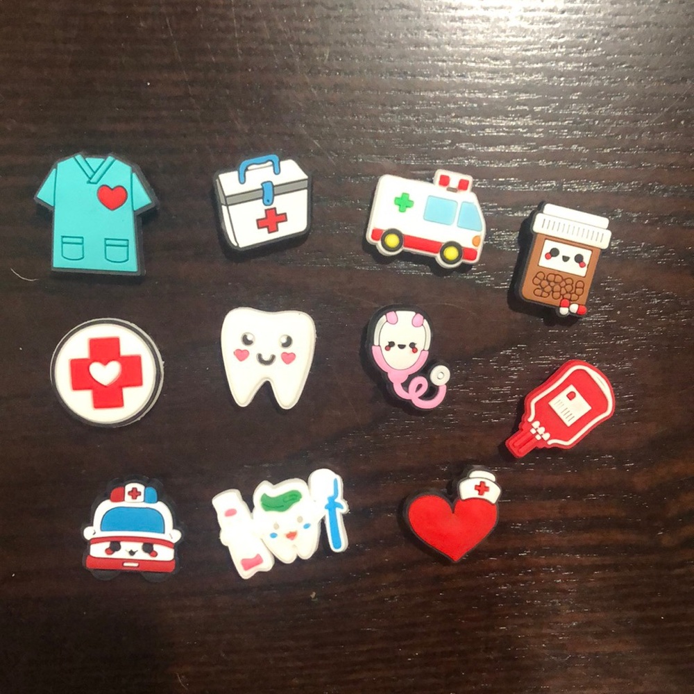 BOGO Crocs Medical Dental Hospital Nurse Doctor Jibitz